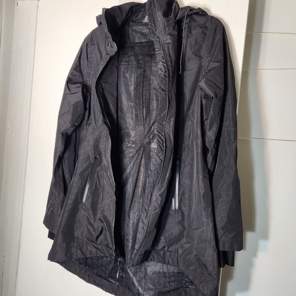 Raincoat - Picture 4 of 9